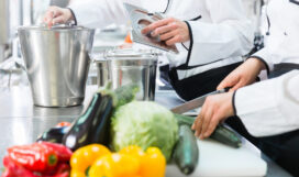 asistencia-de-preparacion-gastronomica-en-cocina asistencia-de-preparacion-gastronomica-en-cocina